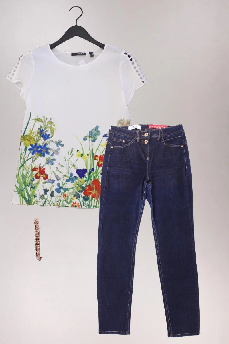 Second Hand Outfit Größe S mit Esprit Kurzarmbluse in Gr. S und Armband
