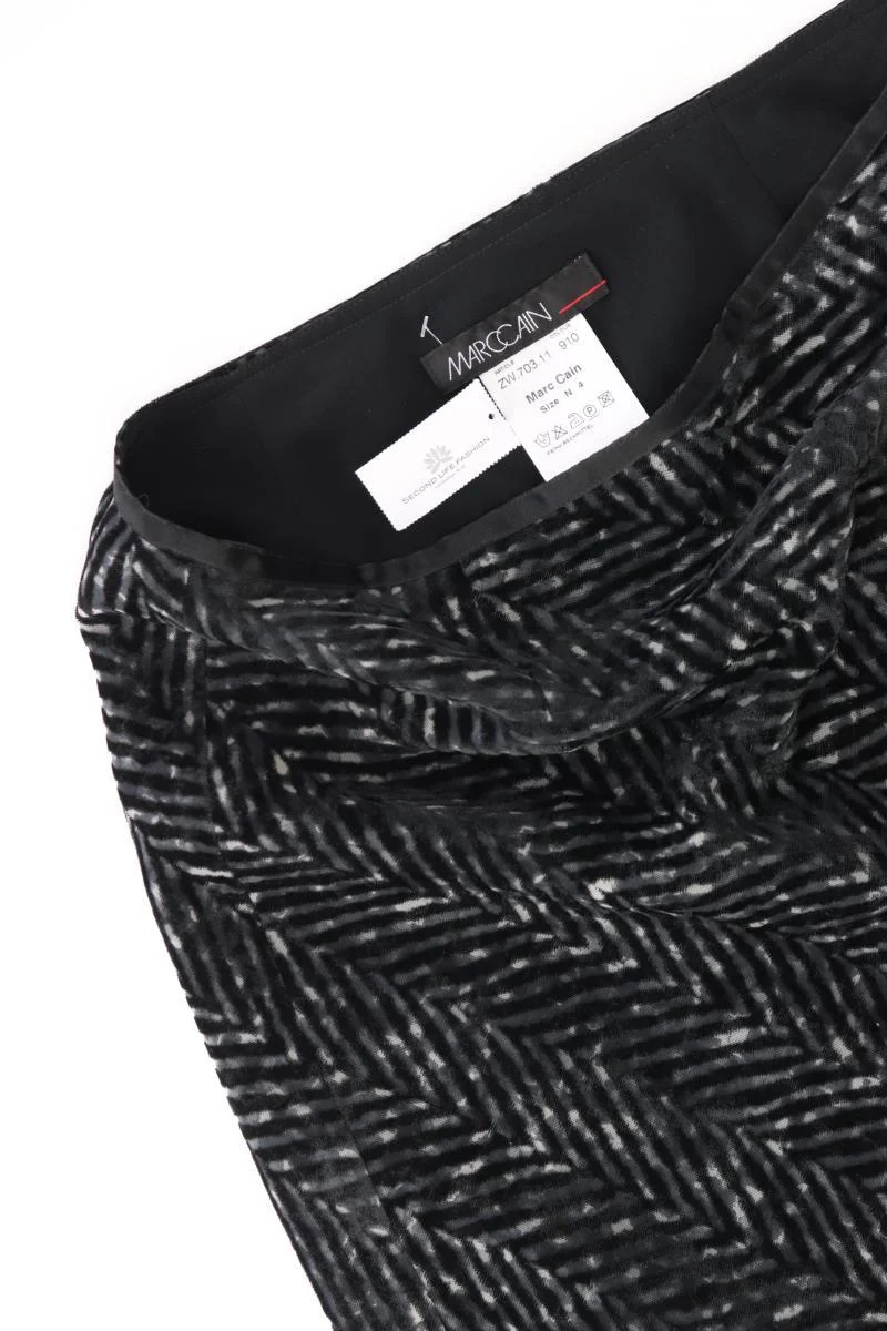 Marc Cain Midirock Gr. 40 schwarz aus Polyester