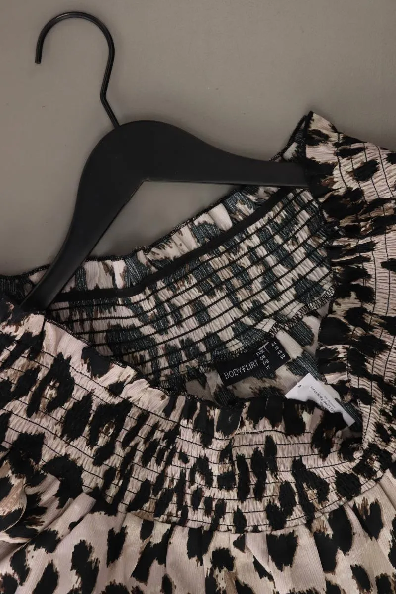 Second Hand Outfit Größe XL mit Regular Bluse in Gr. 44 und Halskette