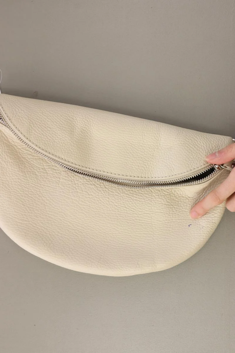 Clutch creme aus Leder
