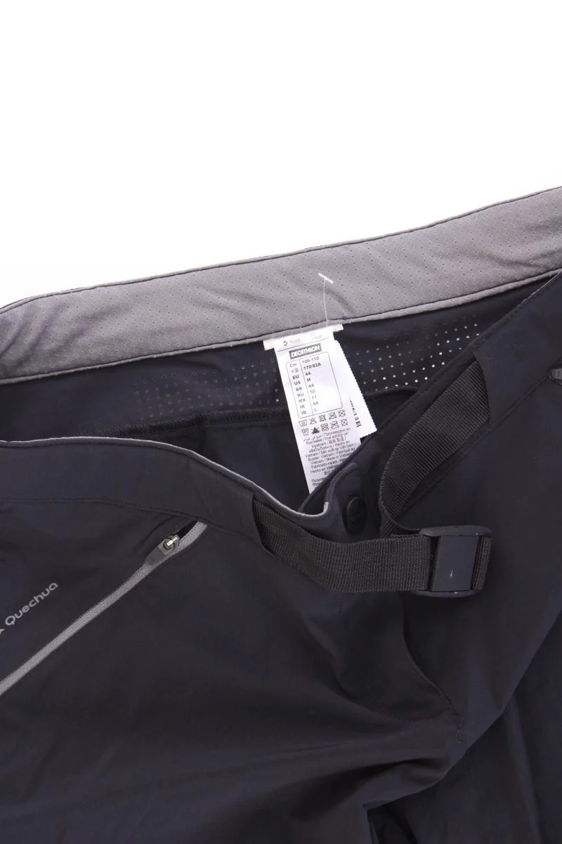 Quechua Shorts Gr. 44 schwarz