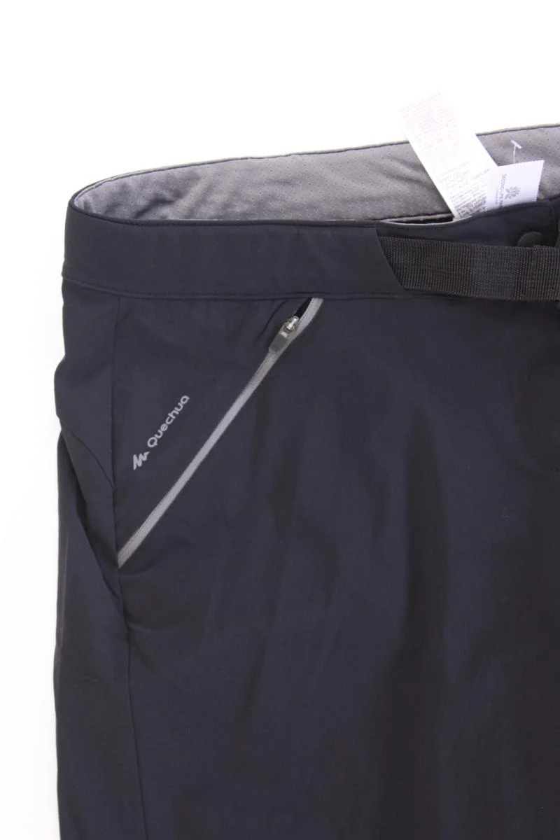 Quechua Shorts Gr. 44 schwarz