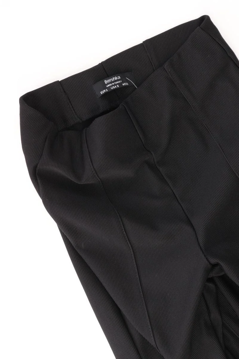 Bershka Stretchhose Gr. S schwarz aus Polyester