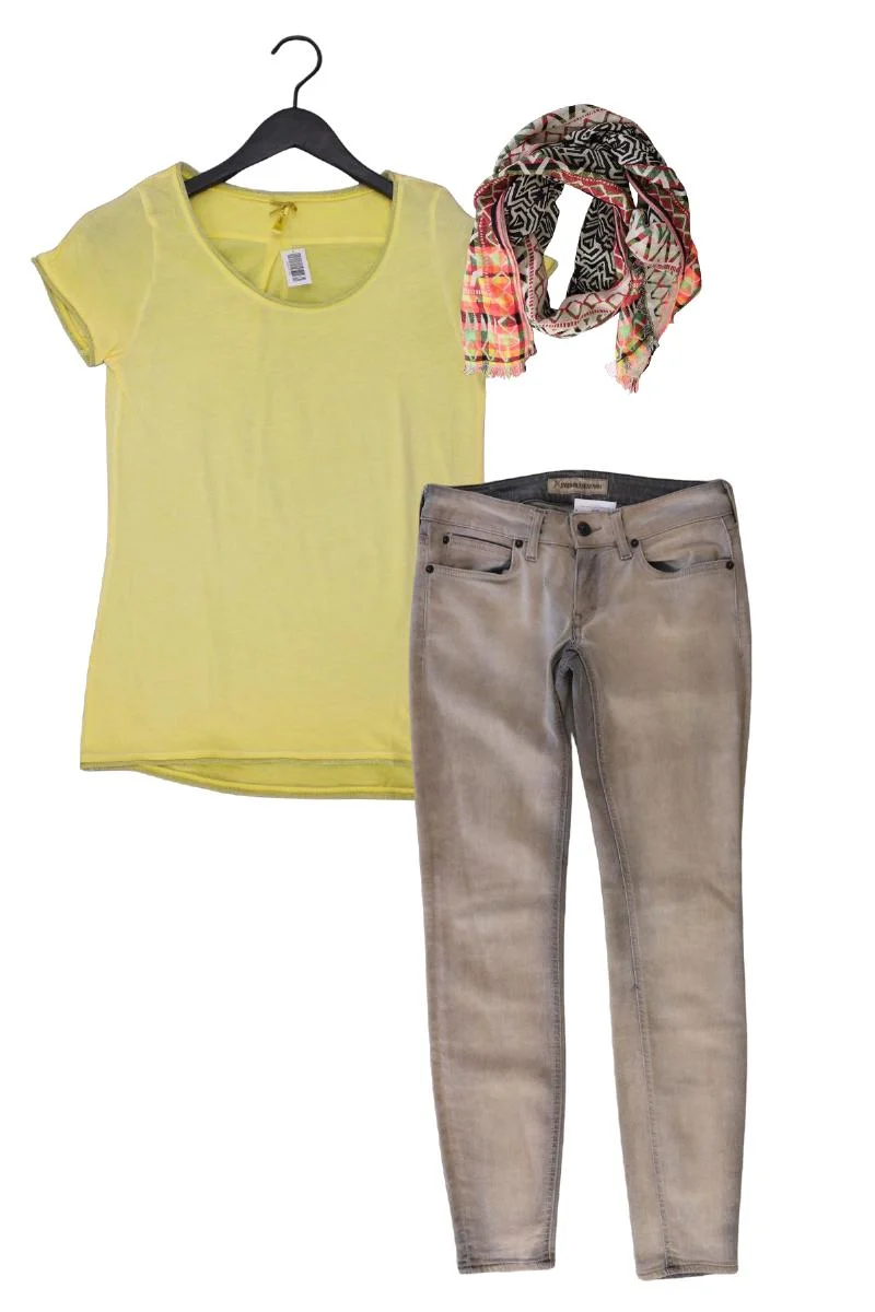 Second Hand Outfit Größe S mit Key Largo T-Shirt in Gr. S und Tuch