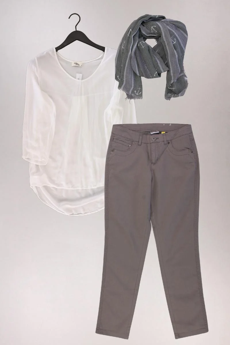 Second Hand Outfit Größe S mit Cotton Candy Regular Bluse in Gr. S und Tuch