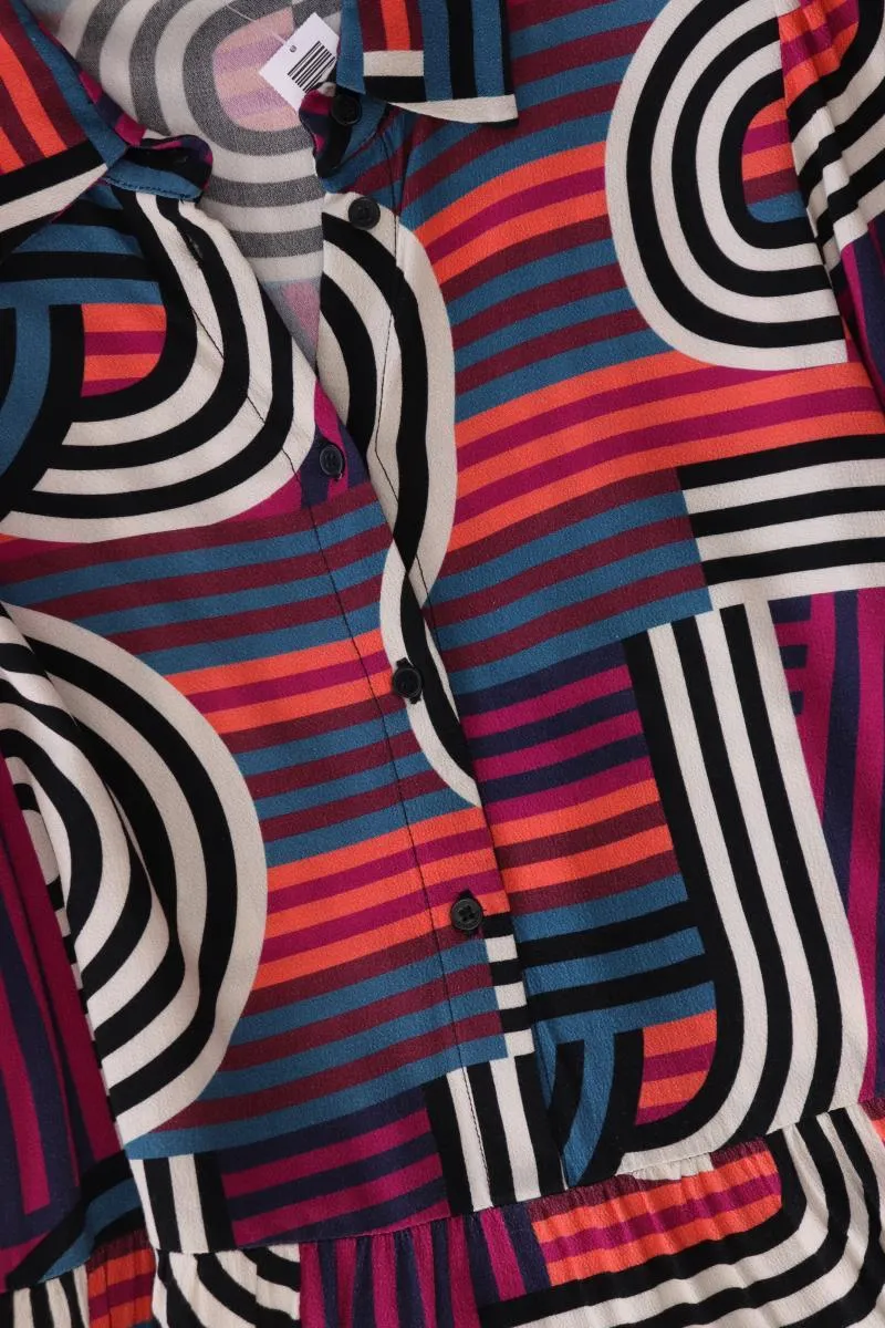 Desigual Langarmkleid Gr. S geometrisches Muster neuwertig lila