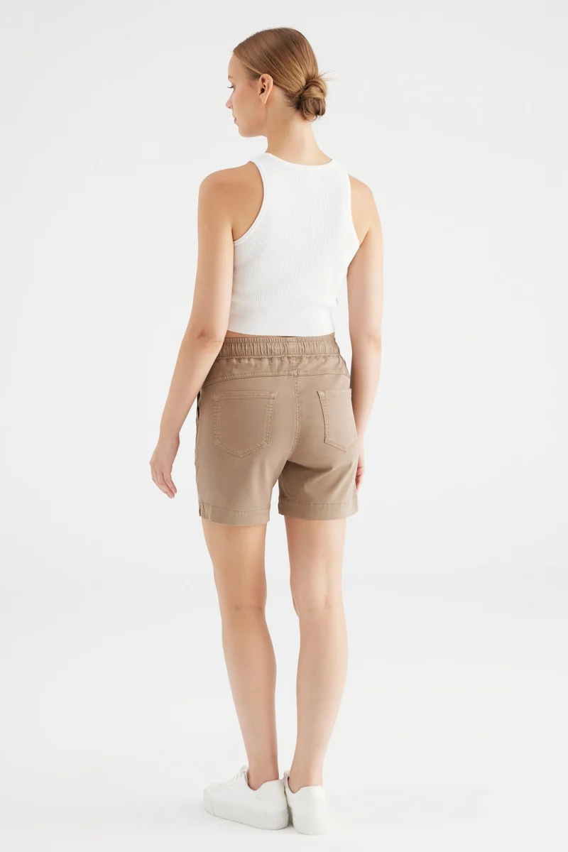 Cup of Joe Shorts Agnes moon rock