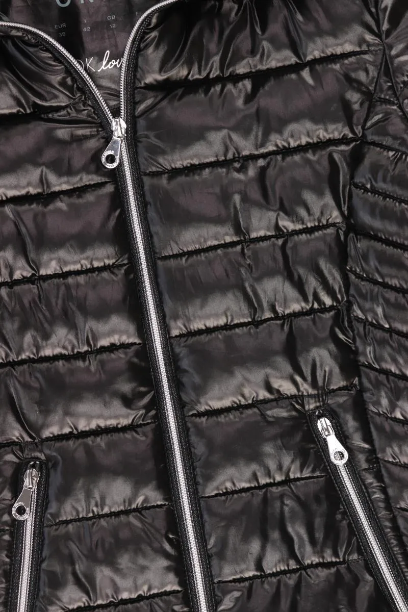 Street One Steppjacke Gr. 38 neuwertig schwarz aus Polyester