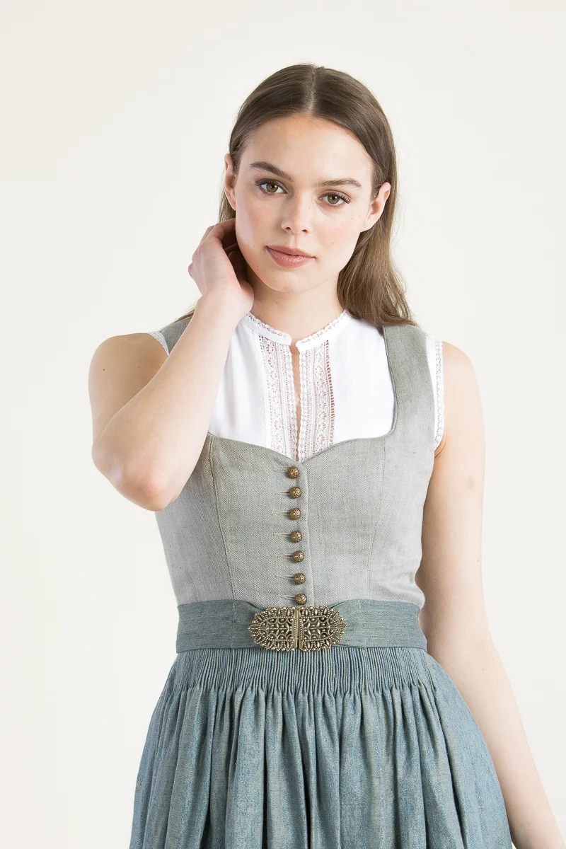 Gottseidank Dirndl Hedi cloud blue blautanne