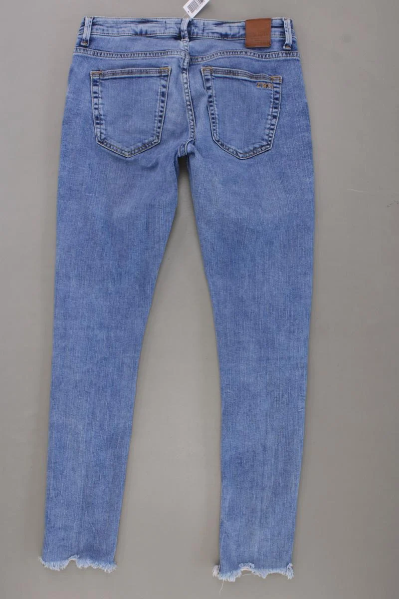 Second Hand Outfit Größe S mit Zero Oversize-Bluse in Gr. 36 und Tuch
