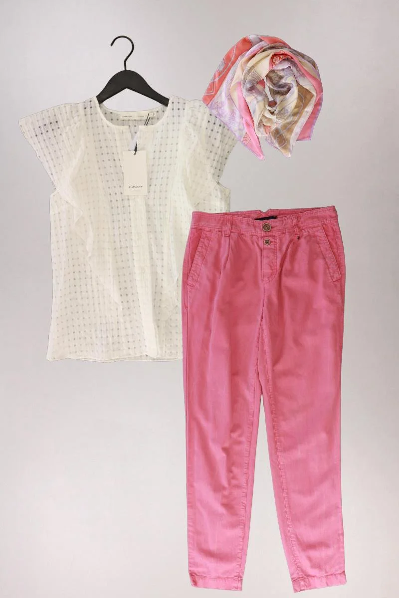 Second Hand Outfit Größe S mit Inwear Kurzarmbluse in Gr. 36 und Tuch