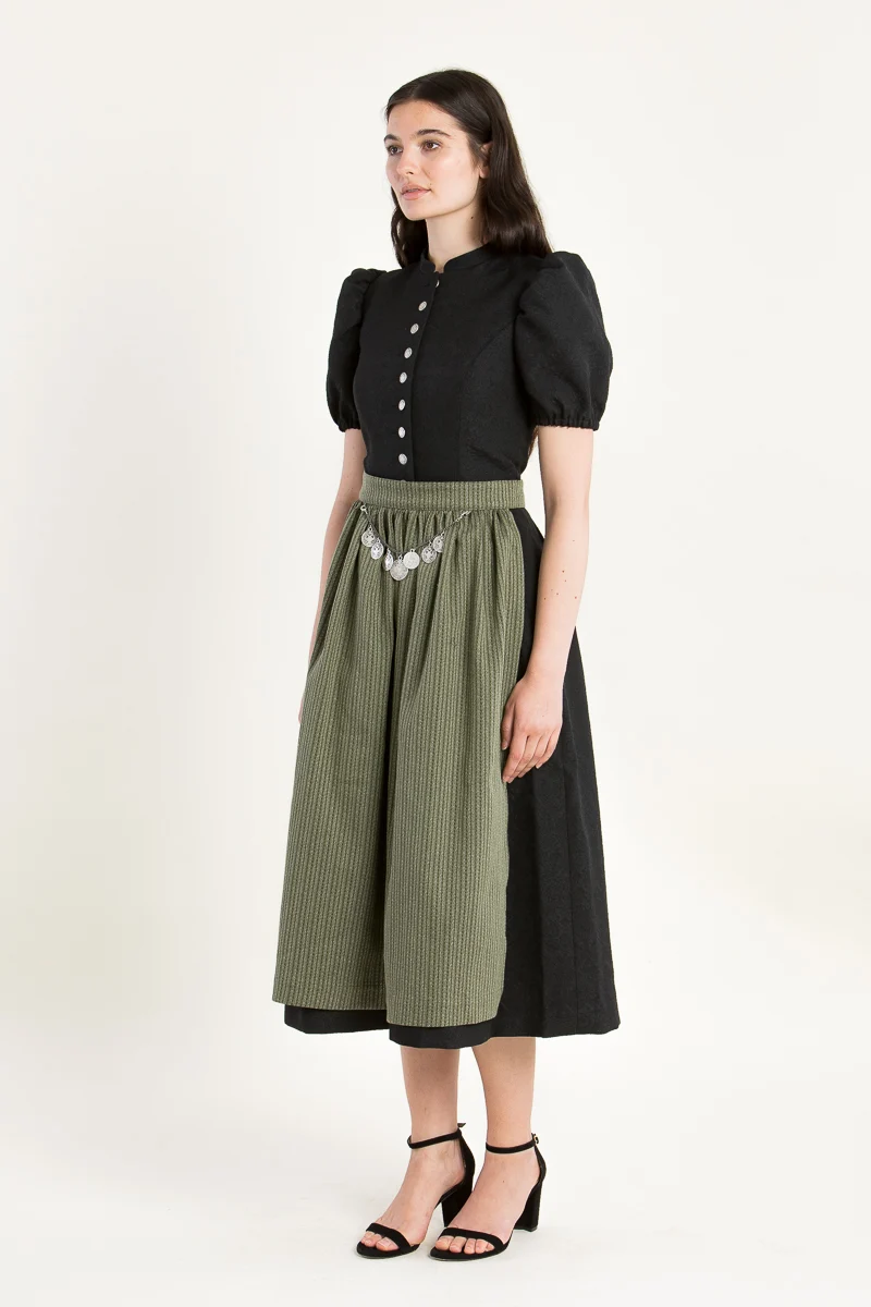 Almliebe Dirndl Therese schwarz