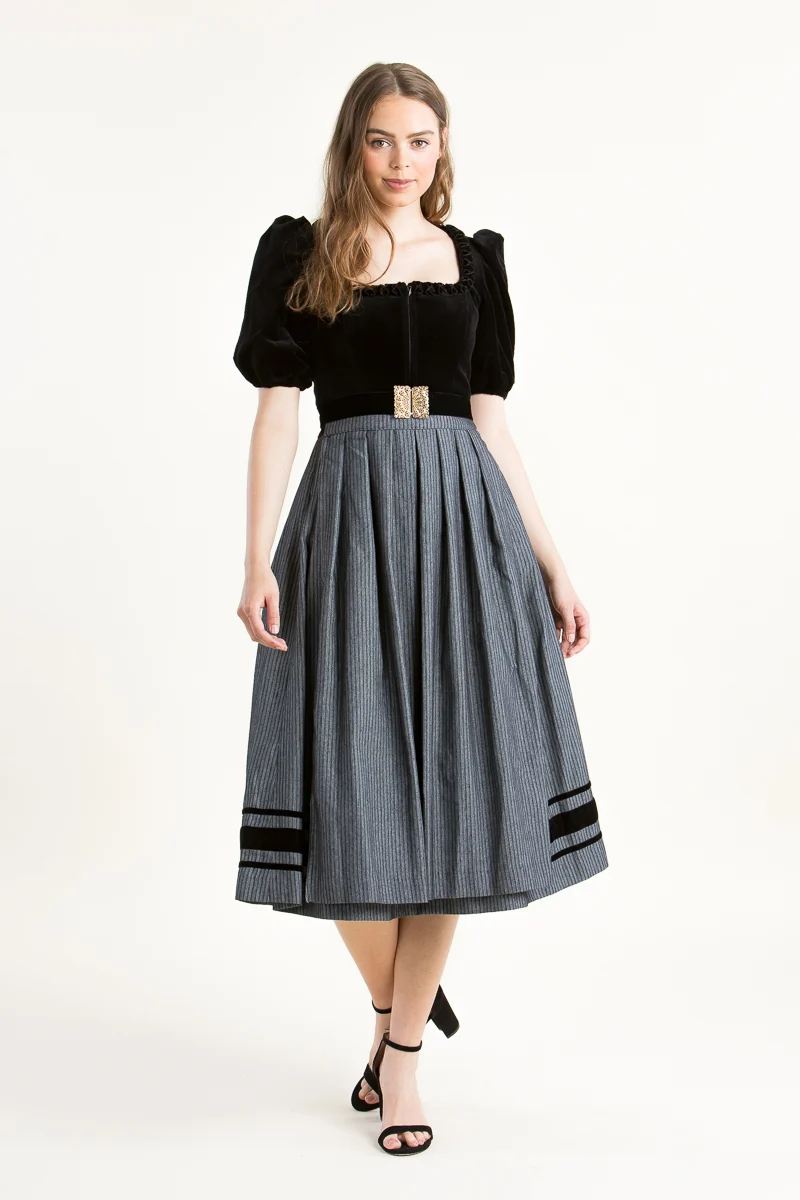 Alpenherz Samtdirndl Mona Schwarz