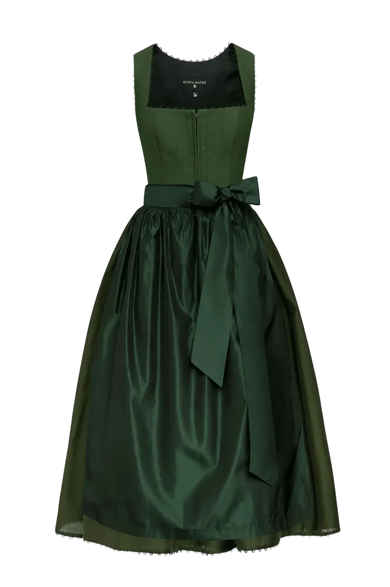 Kinga Mathe Dirndl München Forest