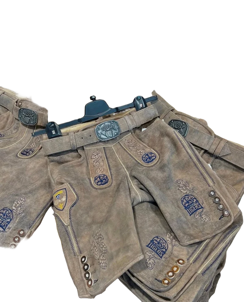 Markgraf x Straubing Tigers Lederhose NUR IM LADEN ERHÄLTLICH!