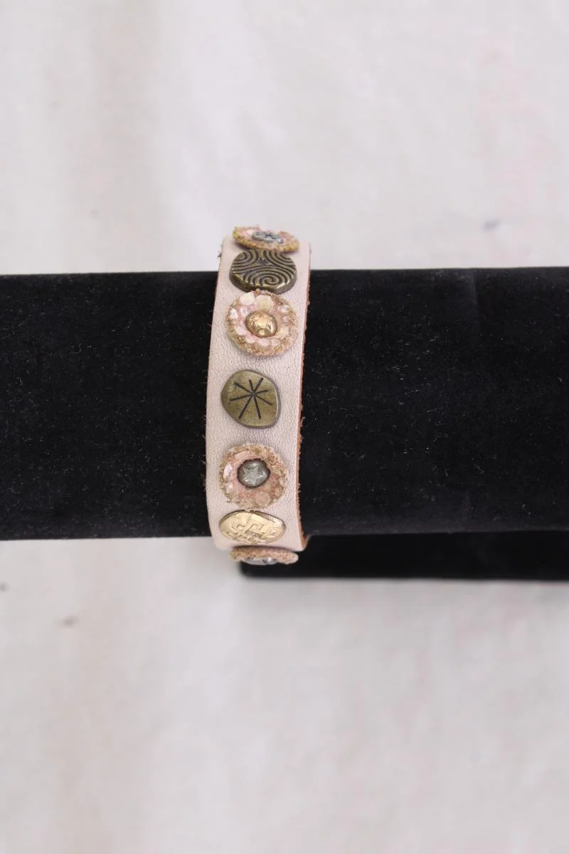 Armband creme