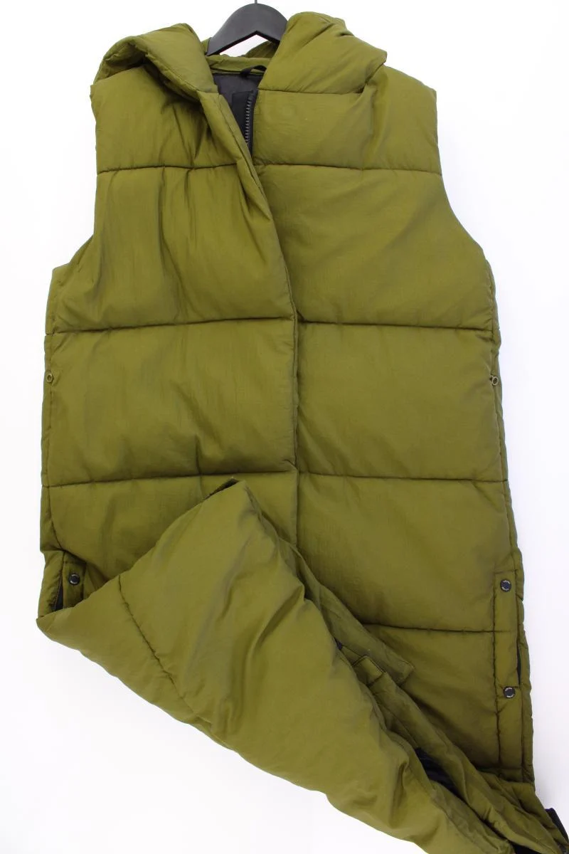 Second Hand Outfit Größe XL mit s.Oliver Kapuzenweste in Gr. 44 und Schal