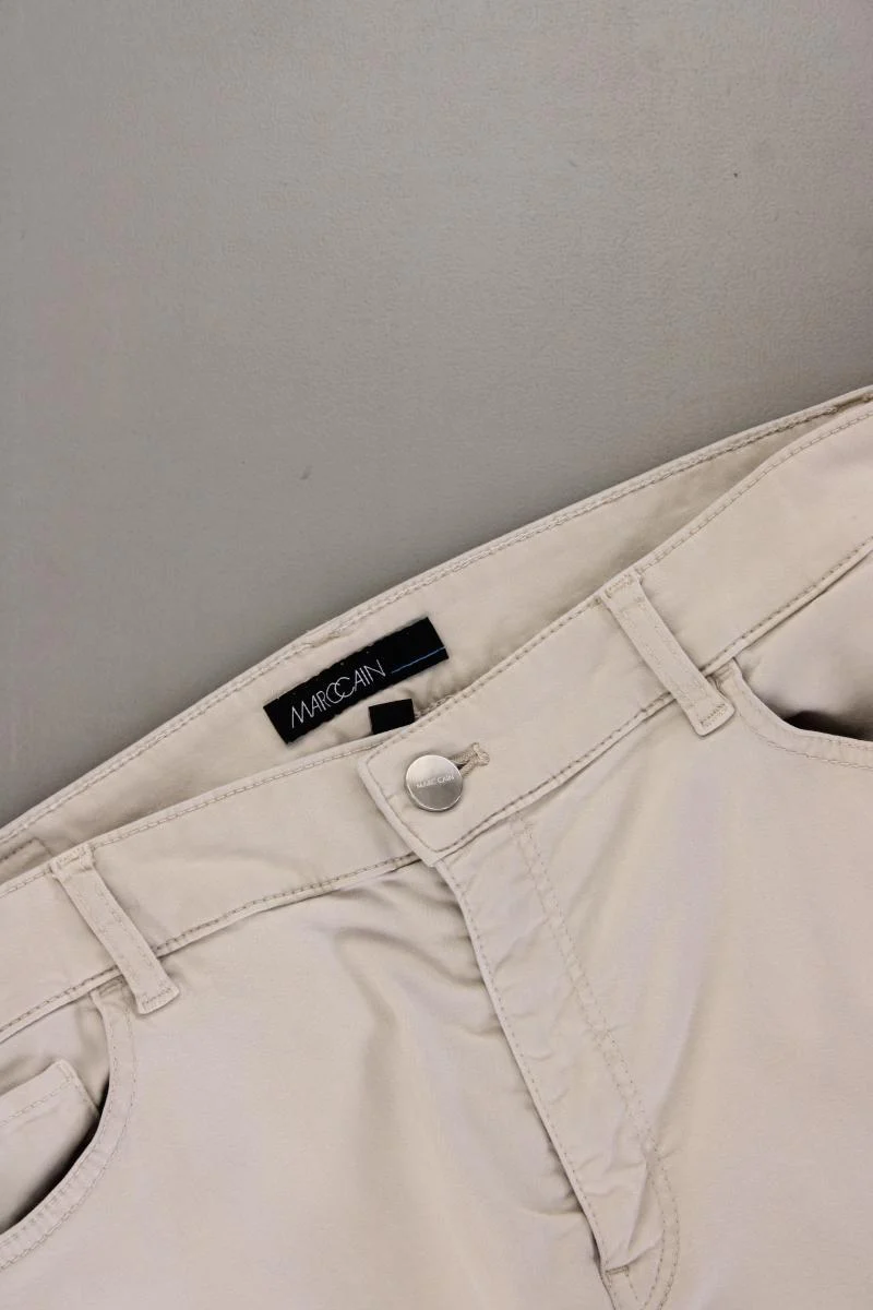 Second Hand Outfit Größe XL mit Mango Strickjacke in Gr. XL und Tuch
