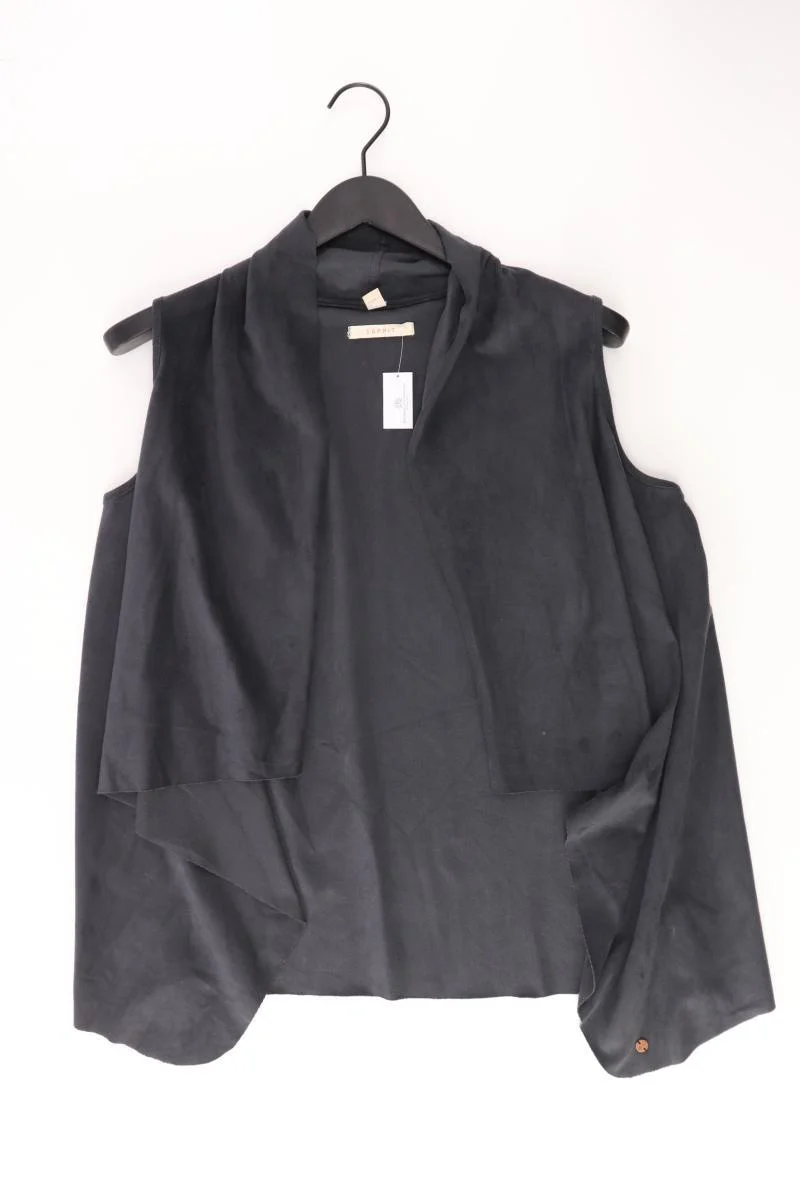Second Hand Outfit Größe S mit Esprit Regular Weste in Gr. S und Halskette