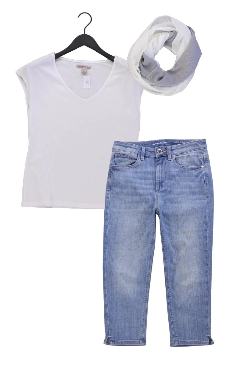 Second Hand Outfit Größe S mit Anna Field T-Shirt in Gr. S und Schal