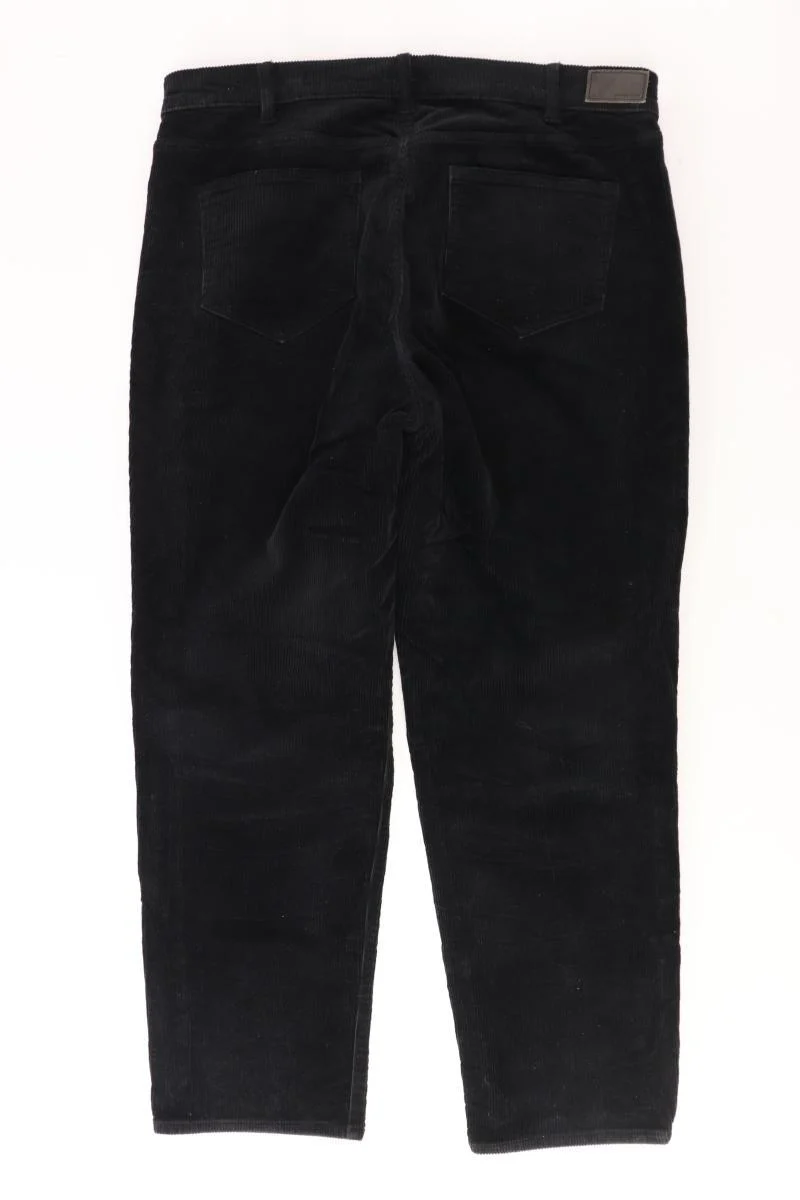Second Hand Outfit Größe XXL mit Manguun Kurzarmbluse in Gr. XXL und Halskette