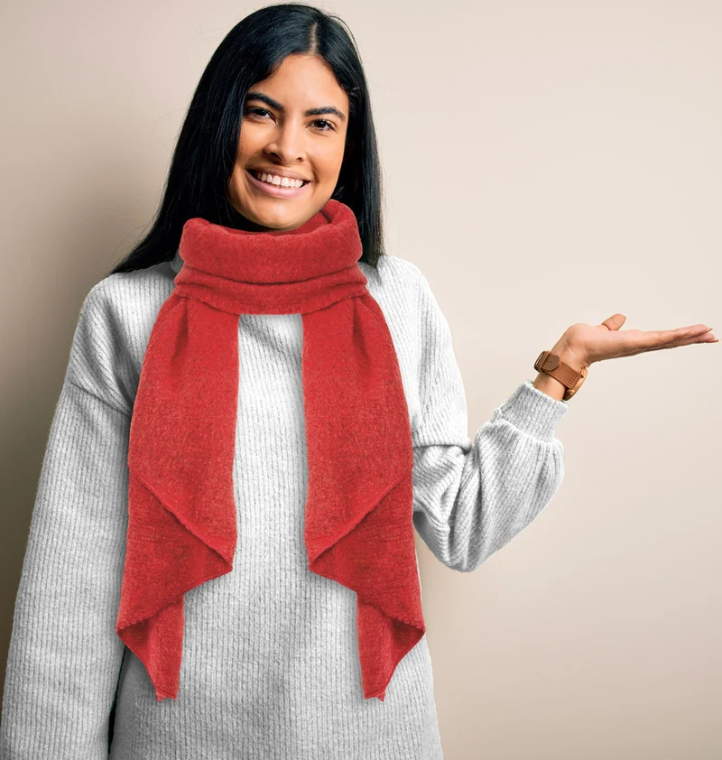 Kuscheliger Winter Schal "Eliana" 250 x 63 cm | Koralle