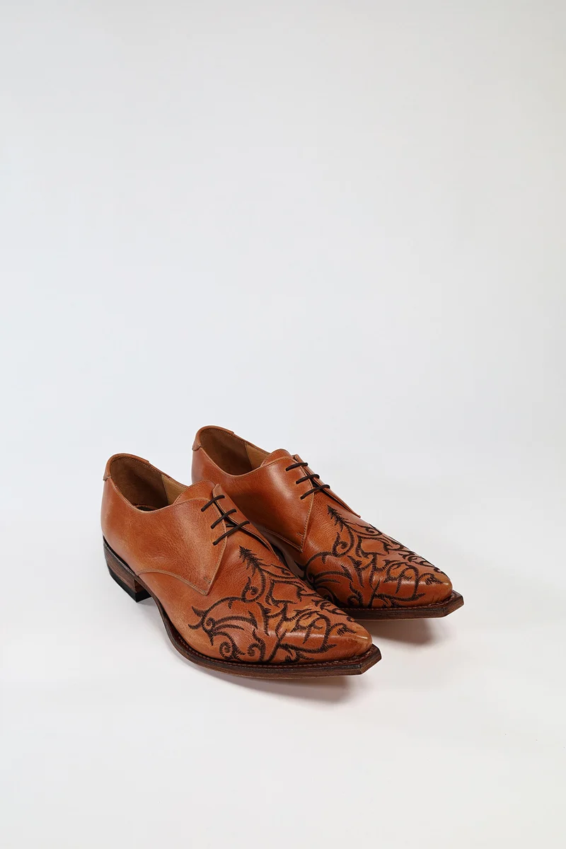 7650 CUERVO URIARTE Herren Beige