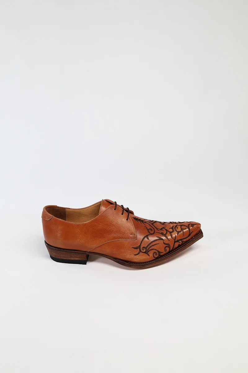 7650 CUERVO URIARTE Herren Beige