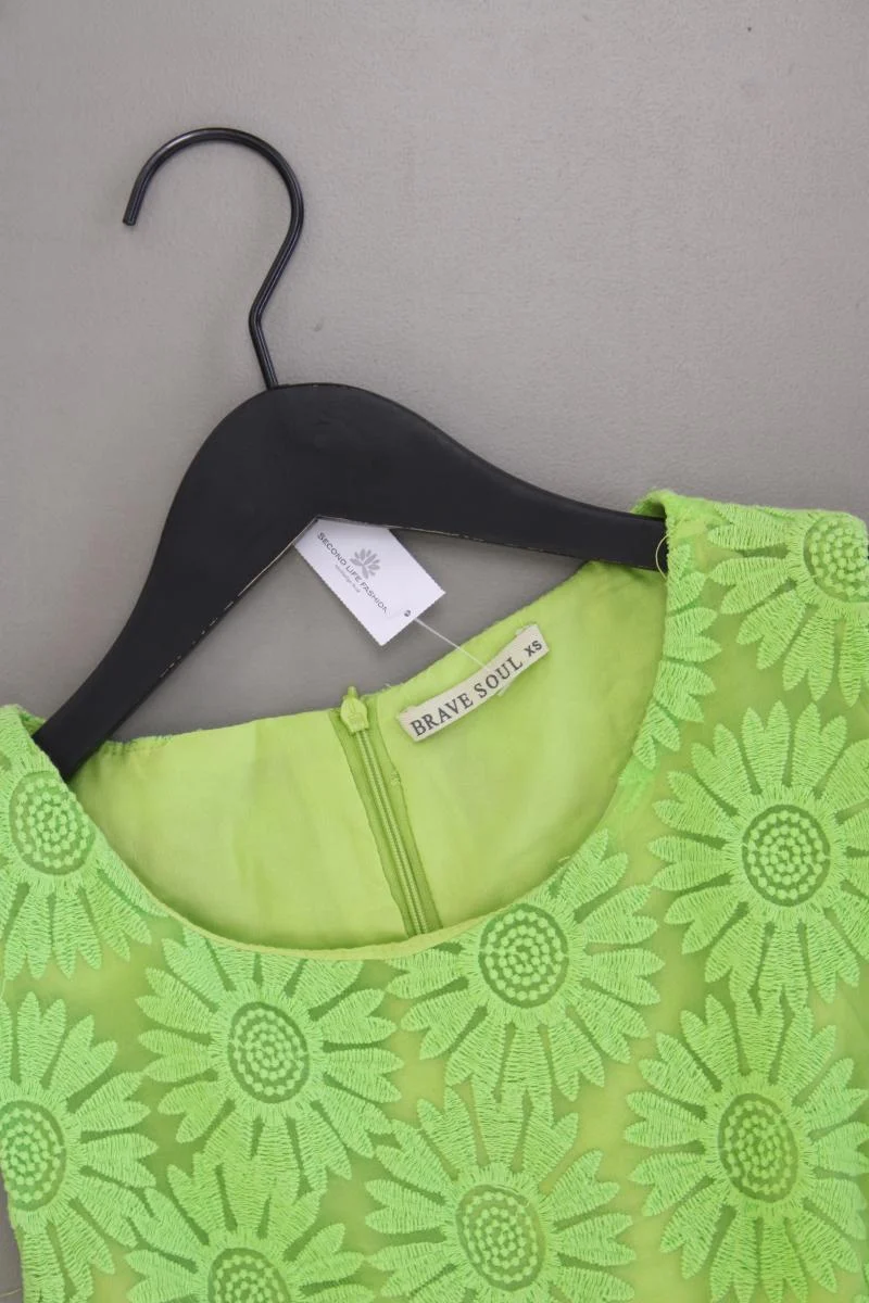 Brave Soul Midikleid Gr. XS Ärmellos grün aus Polyester