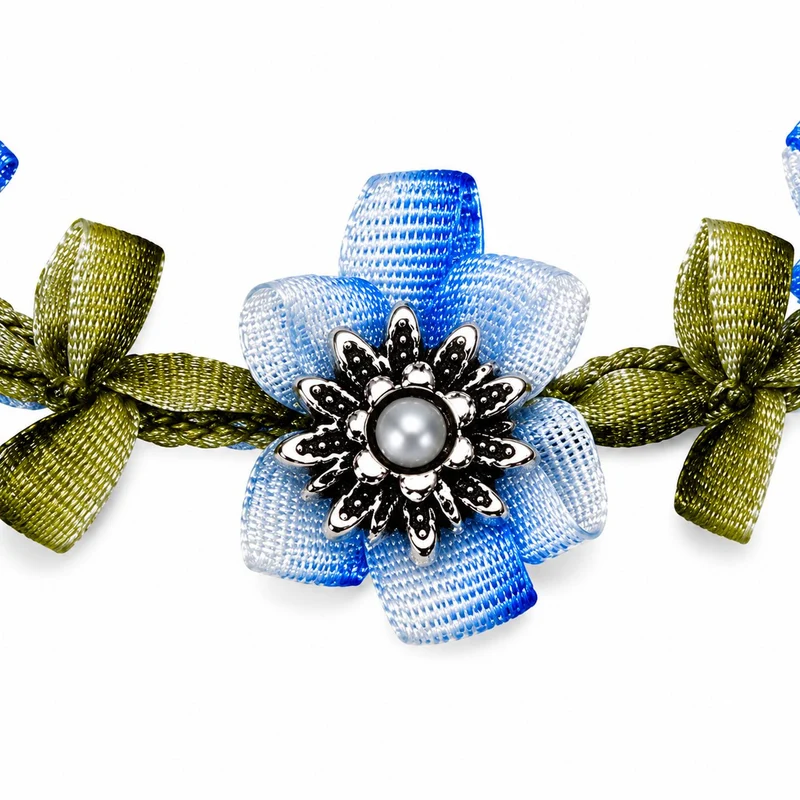 LUISIA® Stoffblütencollier "Seraphine" Kropfband mit Edelweiß 48365 | Blau