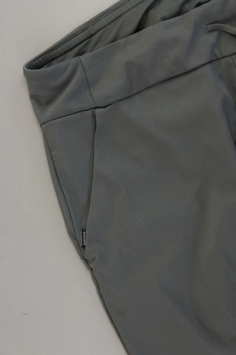 Quechua Stretchhose Gr. 46 olivgrün