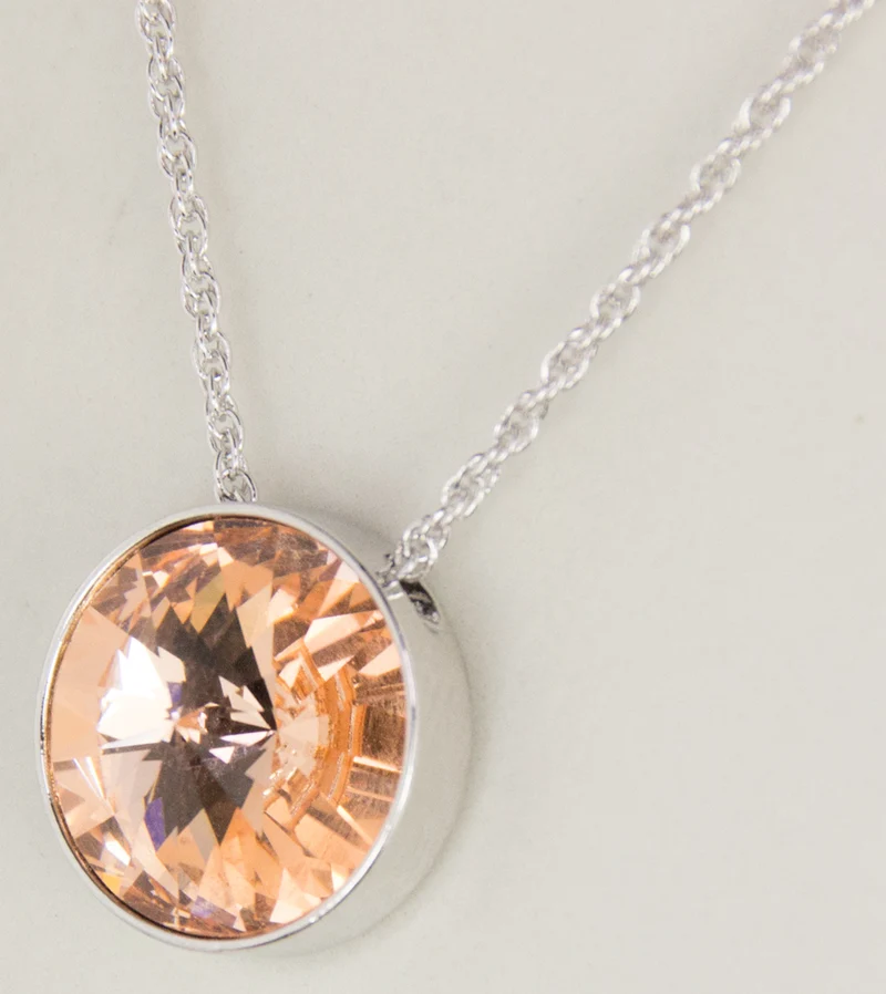 LUISIA® Halskette "Sinja" mit Premium Kristallen - 14 mm - Silber / Light Peach