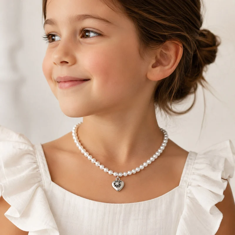 LUISIA® Kinder Perlenkette "Luna" mit Kristallen von Swarovski® | Weiß