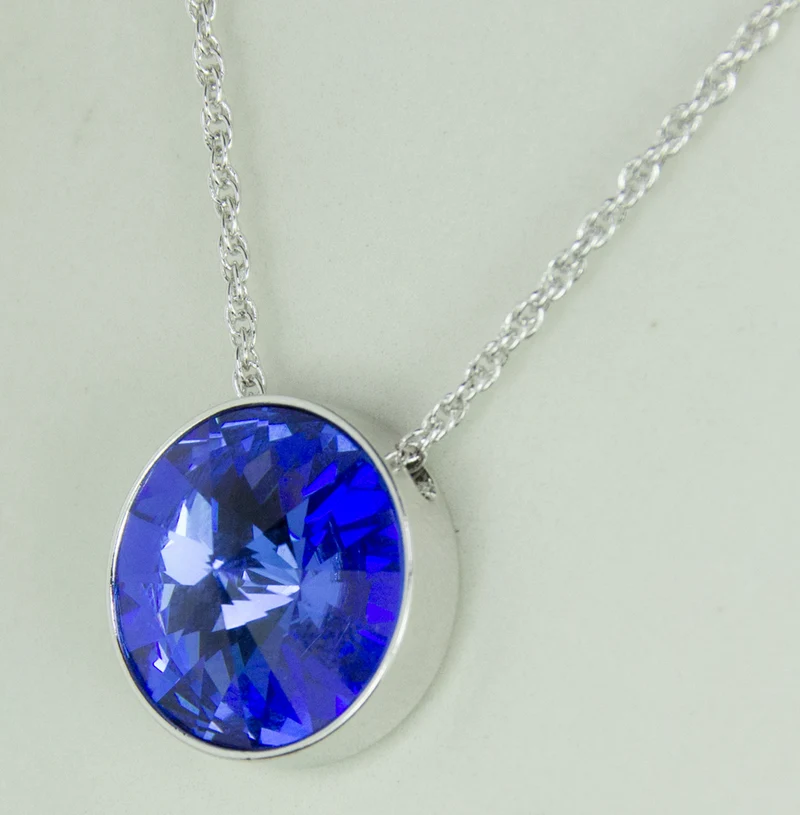 LUISIA® Halskette "Sinja" mit Premium Kristallen - 14 mm - Silber / Sapphire