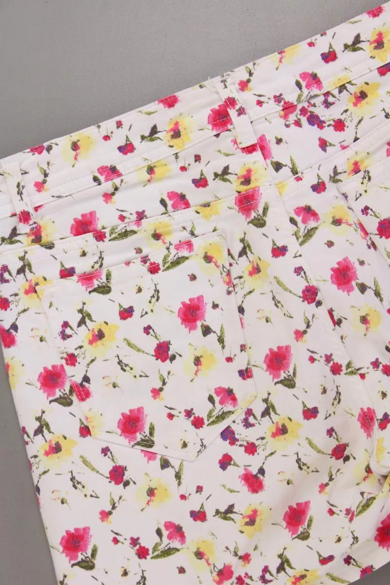 Zara Shorts Gr. 40 mit Blumenmuster creme aus Baumwolle