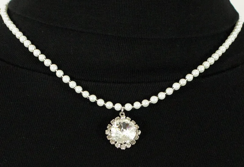 LUISIA® Perlencollier Kate mit Premium Kristall Anhänger