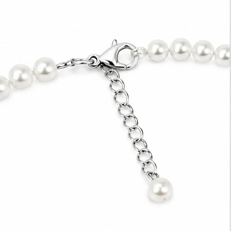 LUISIA® Perlenkette "Ariela" mit Herzanhänger | Halskette Collier