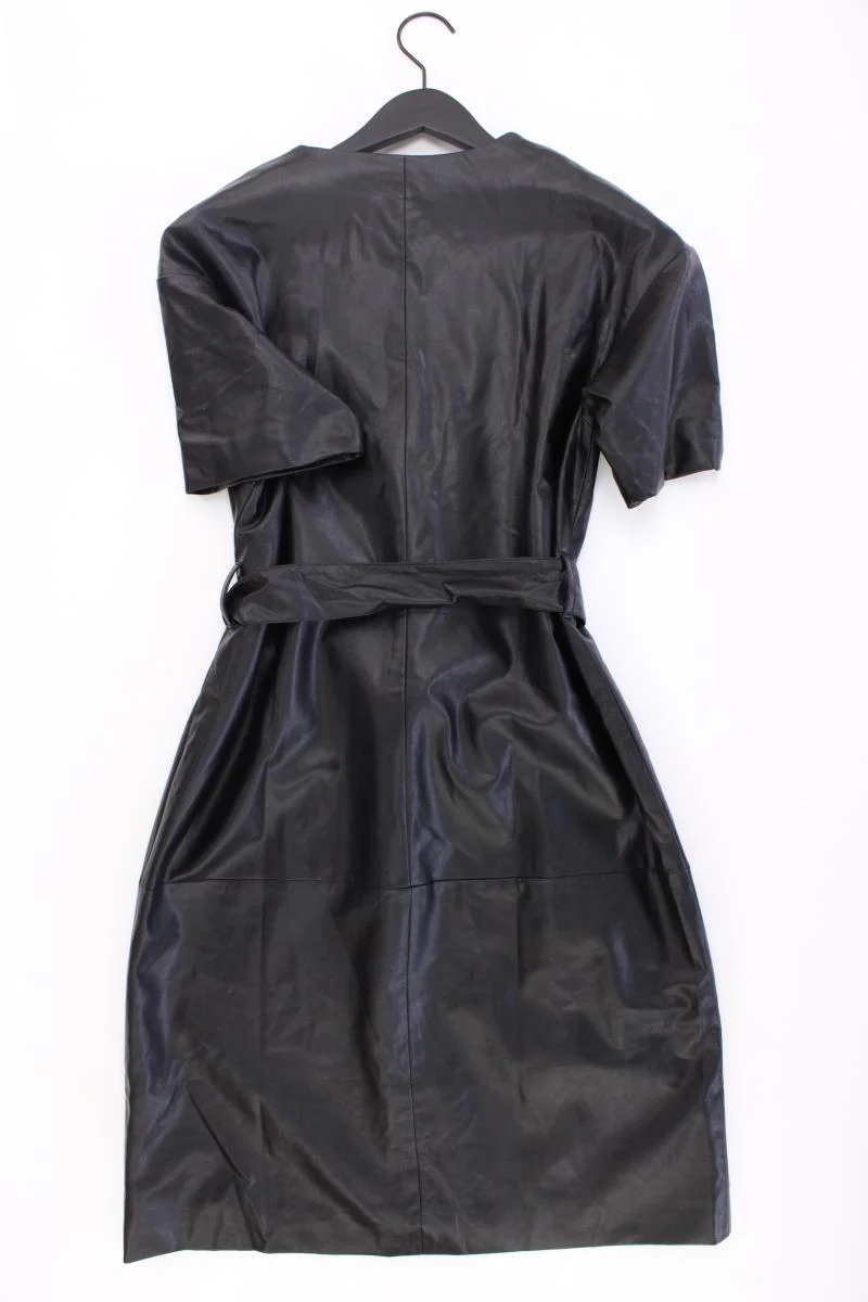 NA-KD Kunstlederkleid Gr. 40 neuwertig mit Gürtel Kurzarm schwarz