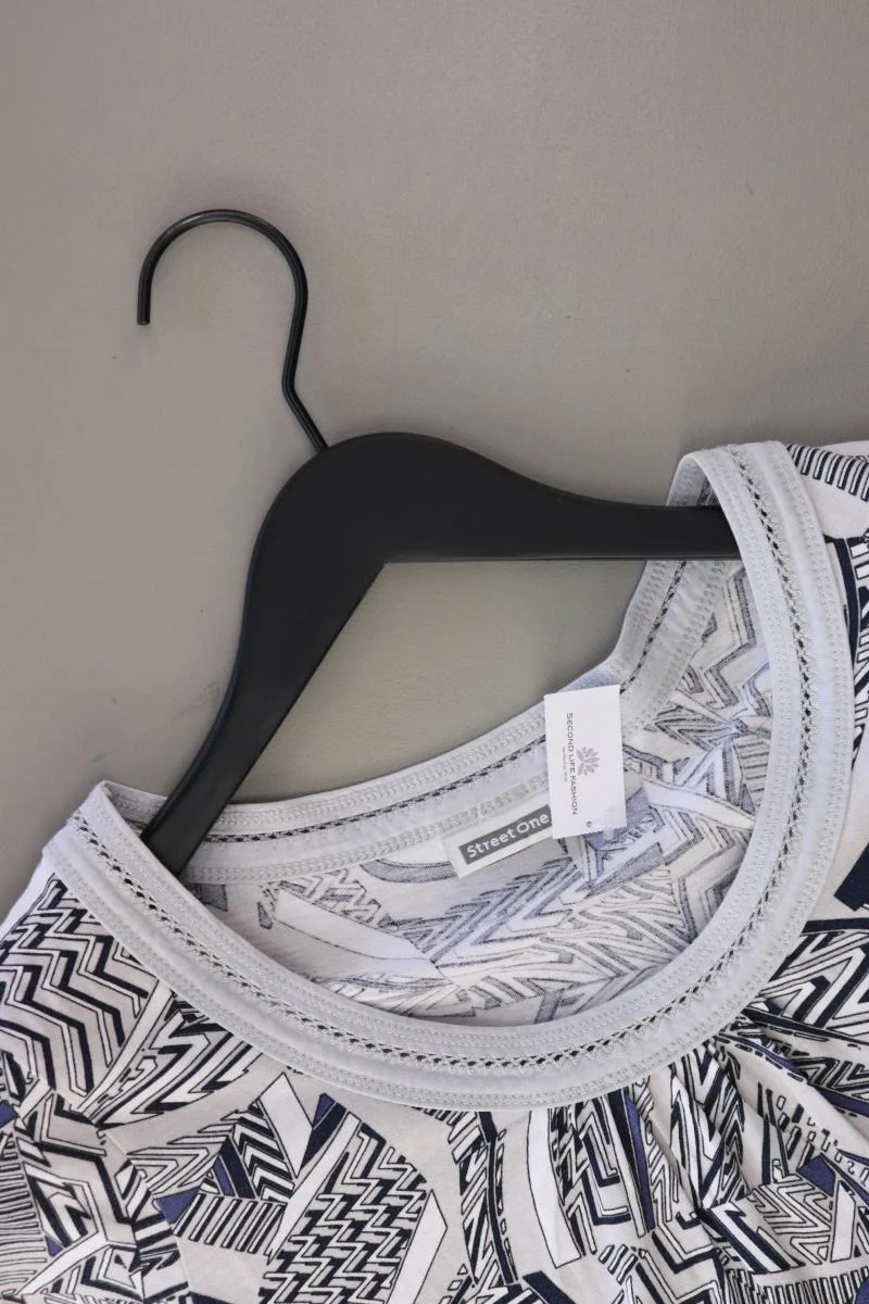 Street One Printshirt Gr. 40 geometrisches Muster Kurzarm grau