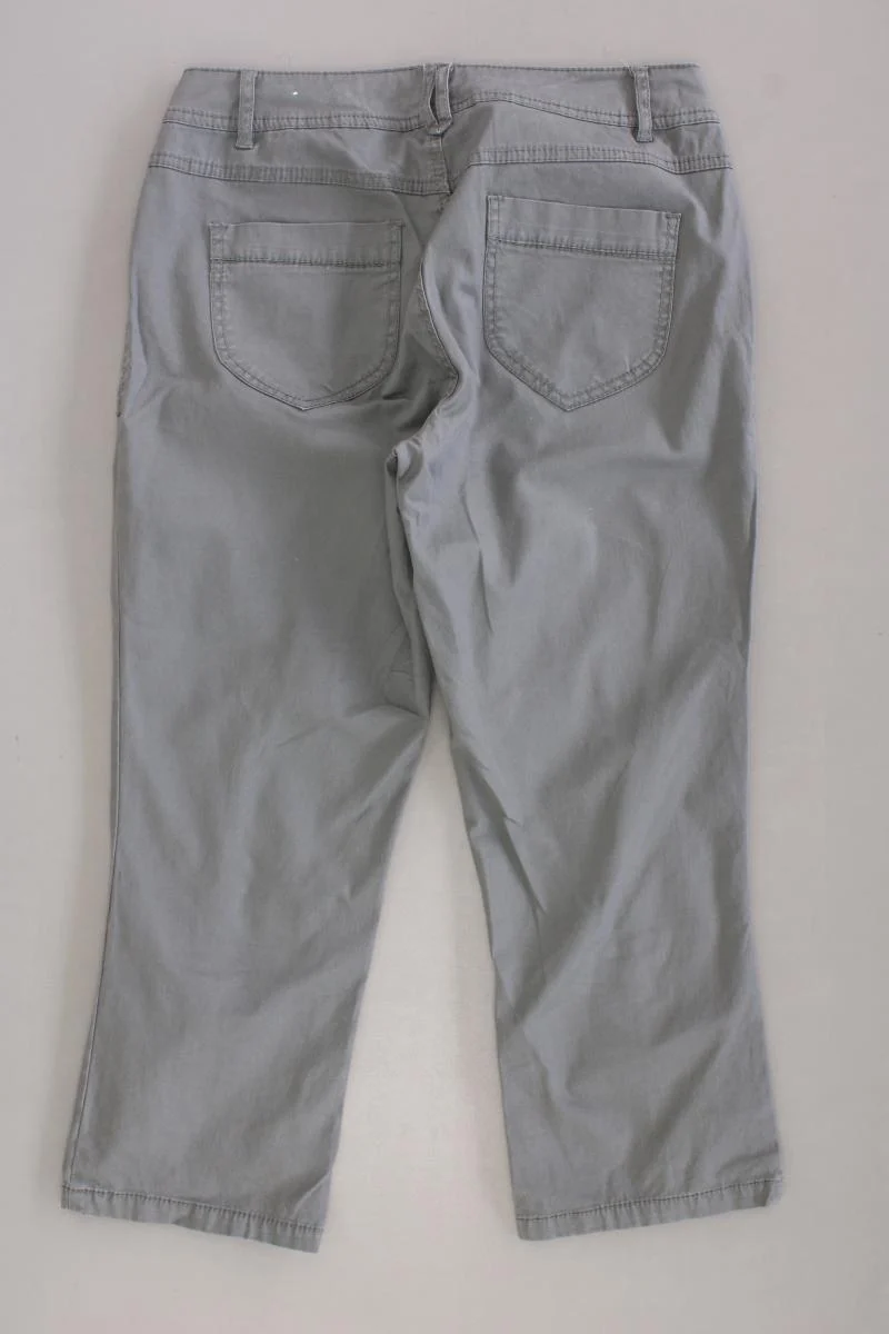 Street One Caprihose Gr. 36 Modell Greta olivgrün aus Baumwolle