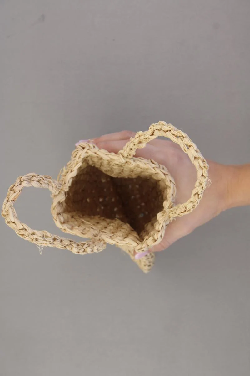 Kleine Basttasche neuwertig braun