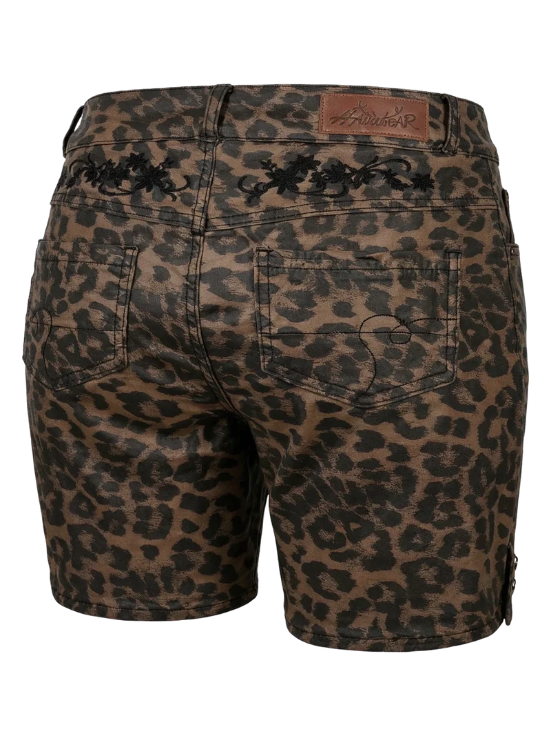 MODELL: BE WILD BE LOUD