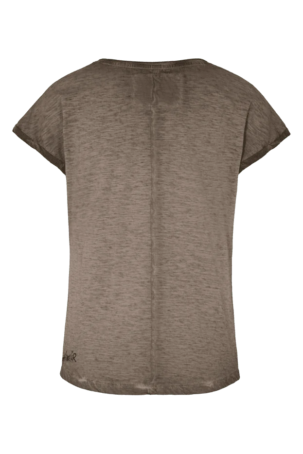 MODELL: AMIRI