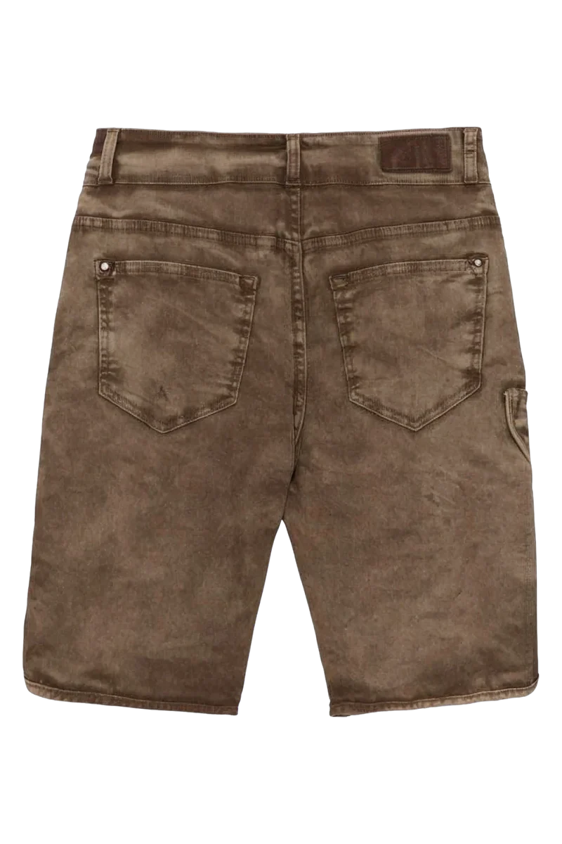 MODELL: HENRI