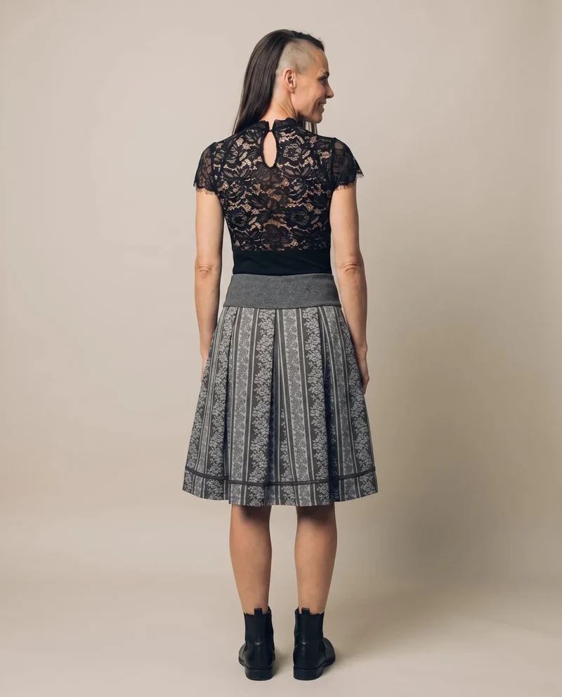 MODELL: DAFNE