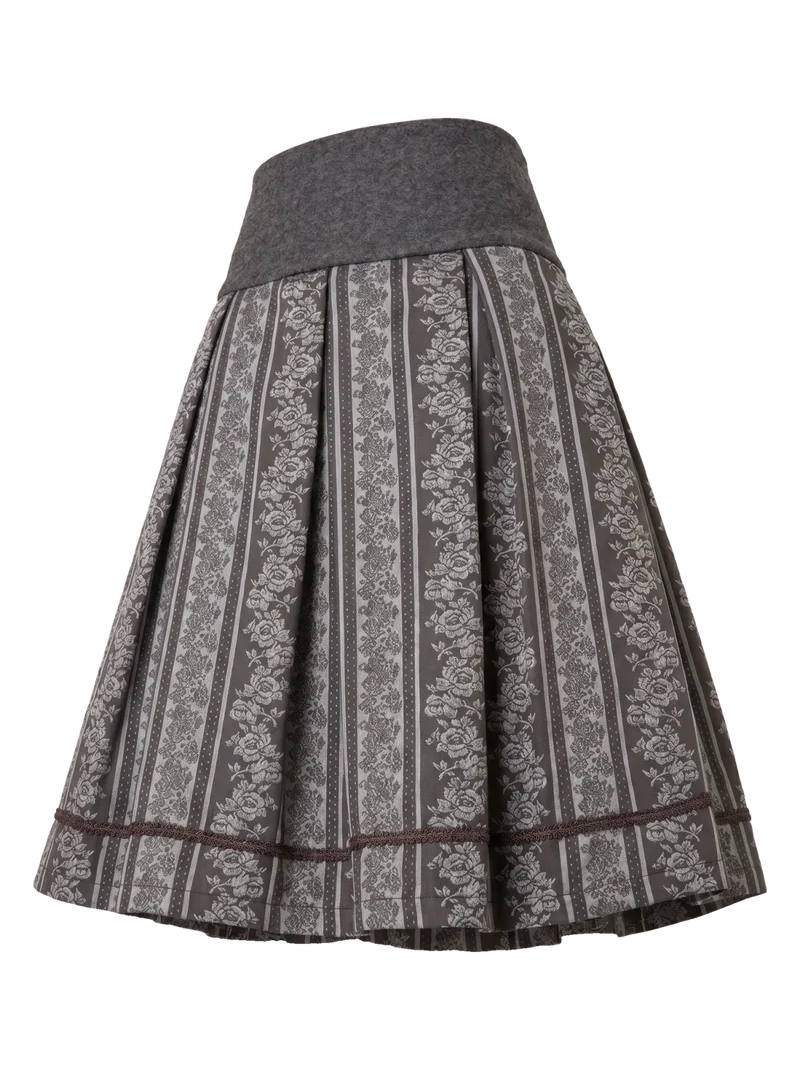 MODELL: QASKIYA