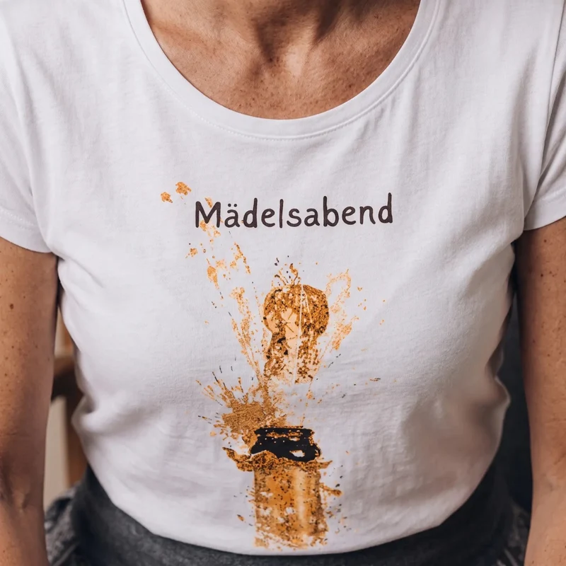 MODELL: MÄDELSABEND
