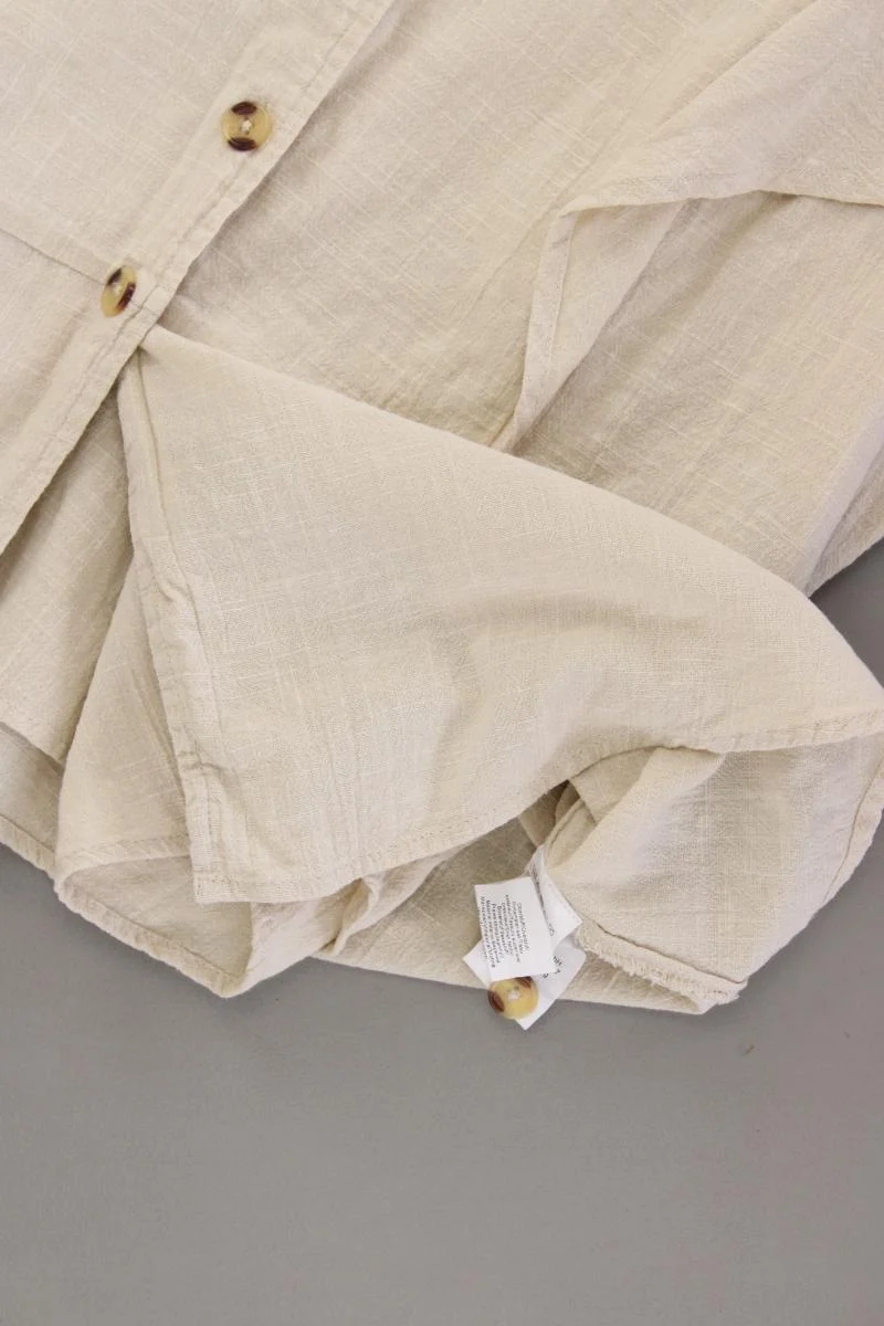 Second Hand Outfit Größe XXL mit Linea Tesini Kurzarmbluse in Gr. 48 und Schmuck