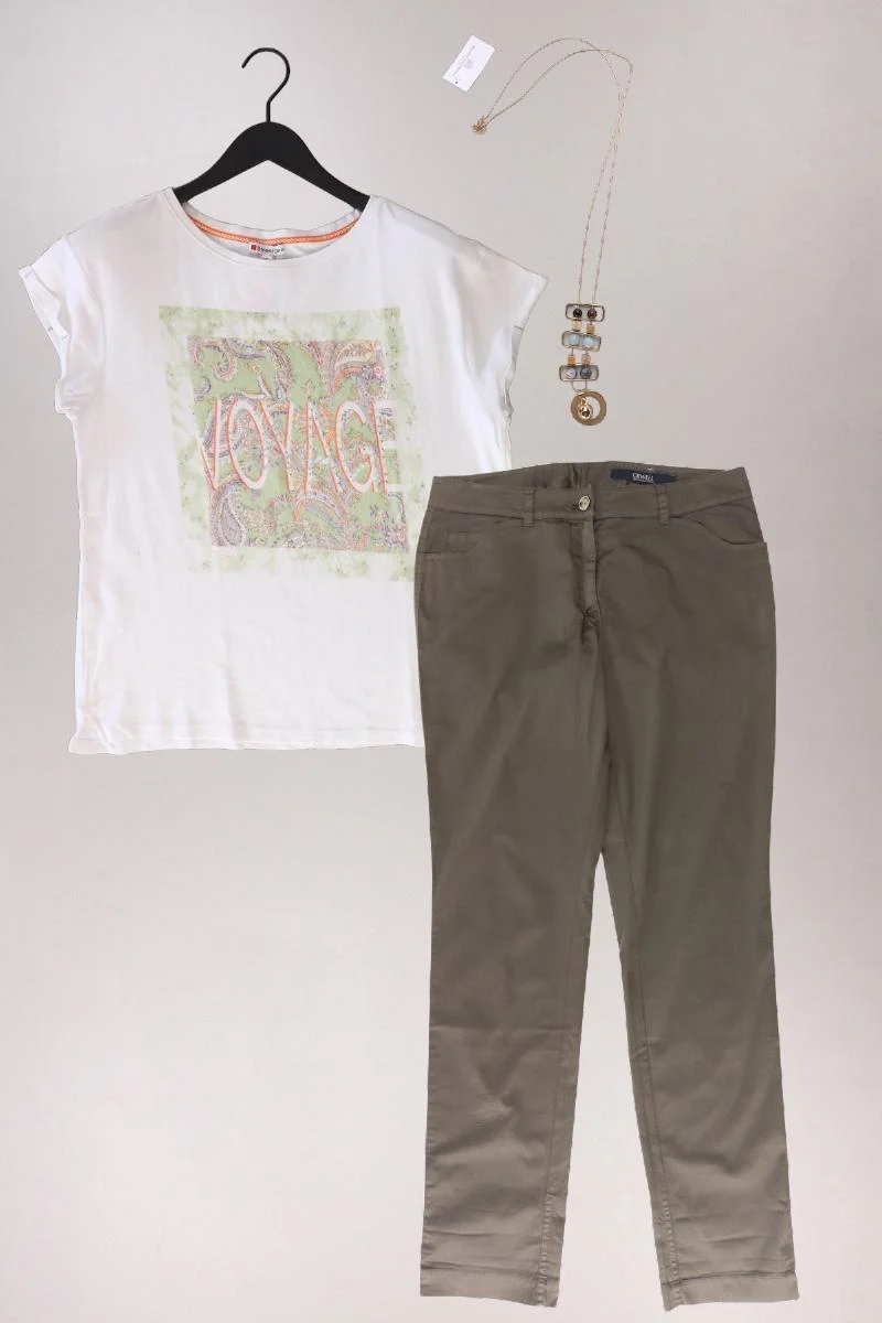 Second Hand Outfit Größe M mit Street One Printshirt in Gr. 40 und Halskette