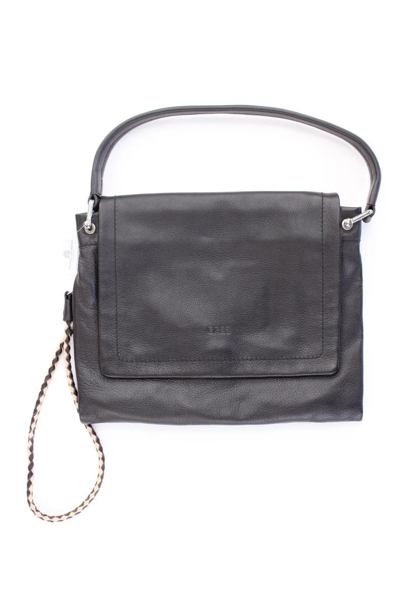 Bree Schultertasche schwarz aus Leder